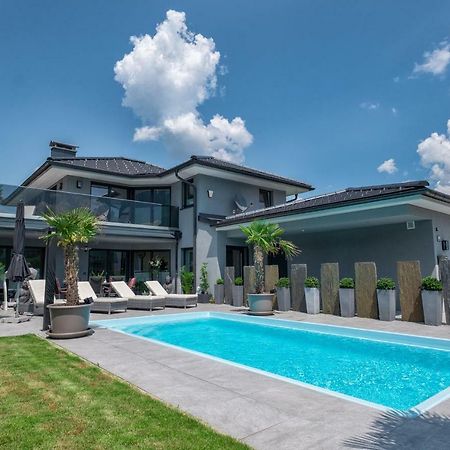 Luxurioese Penthaus Wohnung 阿尼夫 外观 照片