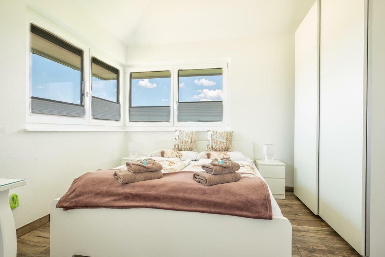 Luxurioese Penthaus Wohnung 阿尼夫 外观 照片