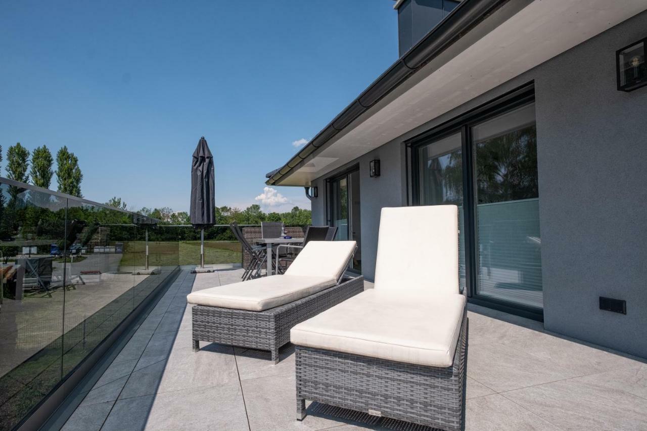 Luxurioese Penthaus Wohnung 阿尼夫 外观 照片